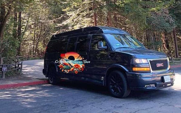 Photo of the luxury touring van operated by California Horizon Tours